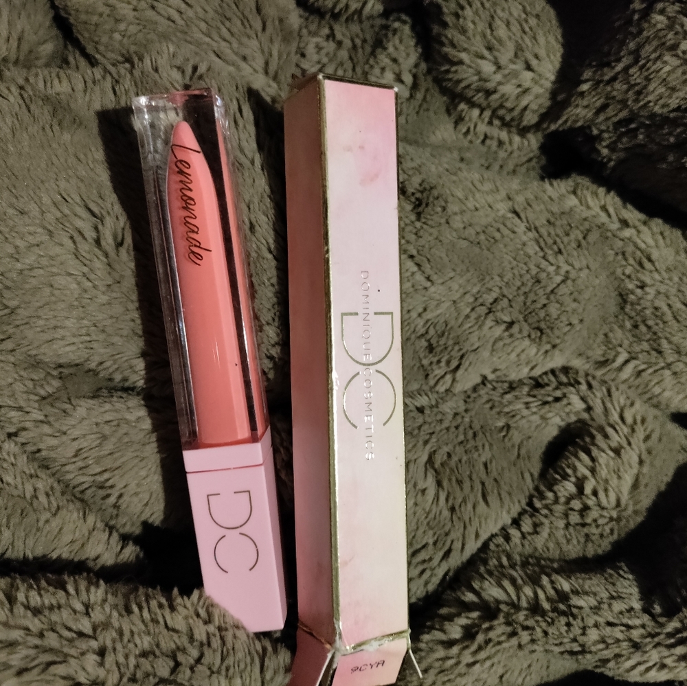 DC strawberry lemonade lipgloss